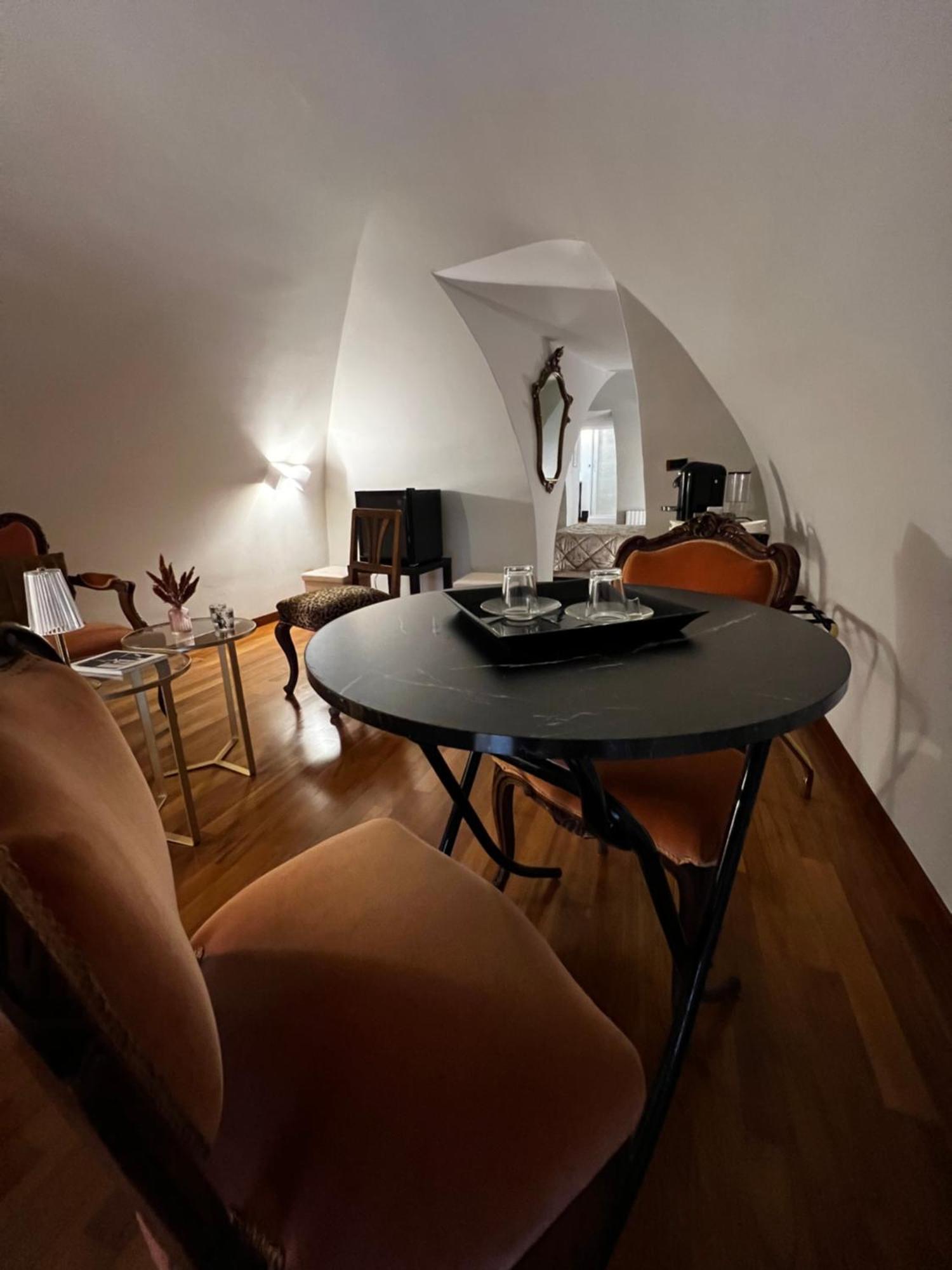 Calefati Gallery Luxury Apartment บารี ภายนอก รูปภาพ