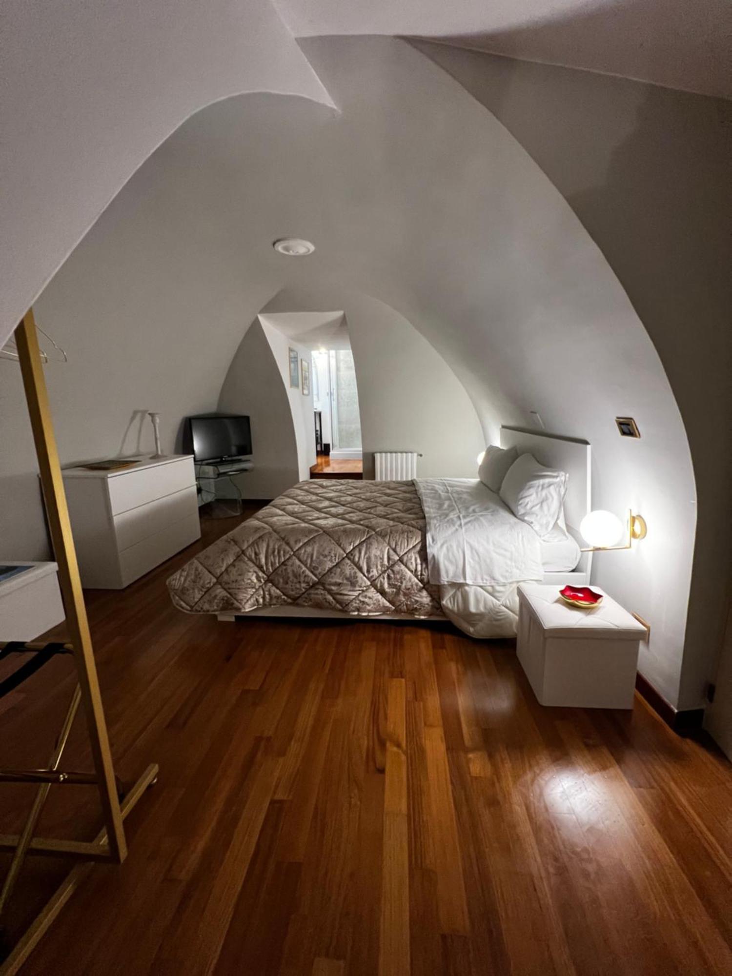 Calefati Gallery Luxury Apartment บารี ภายนอก รูปภาพ